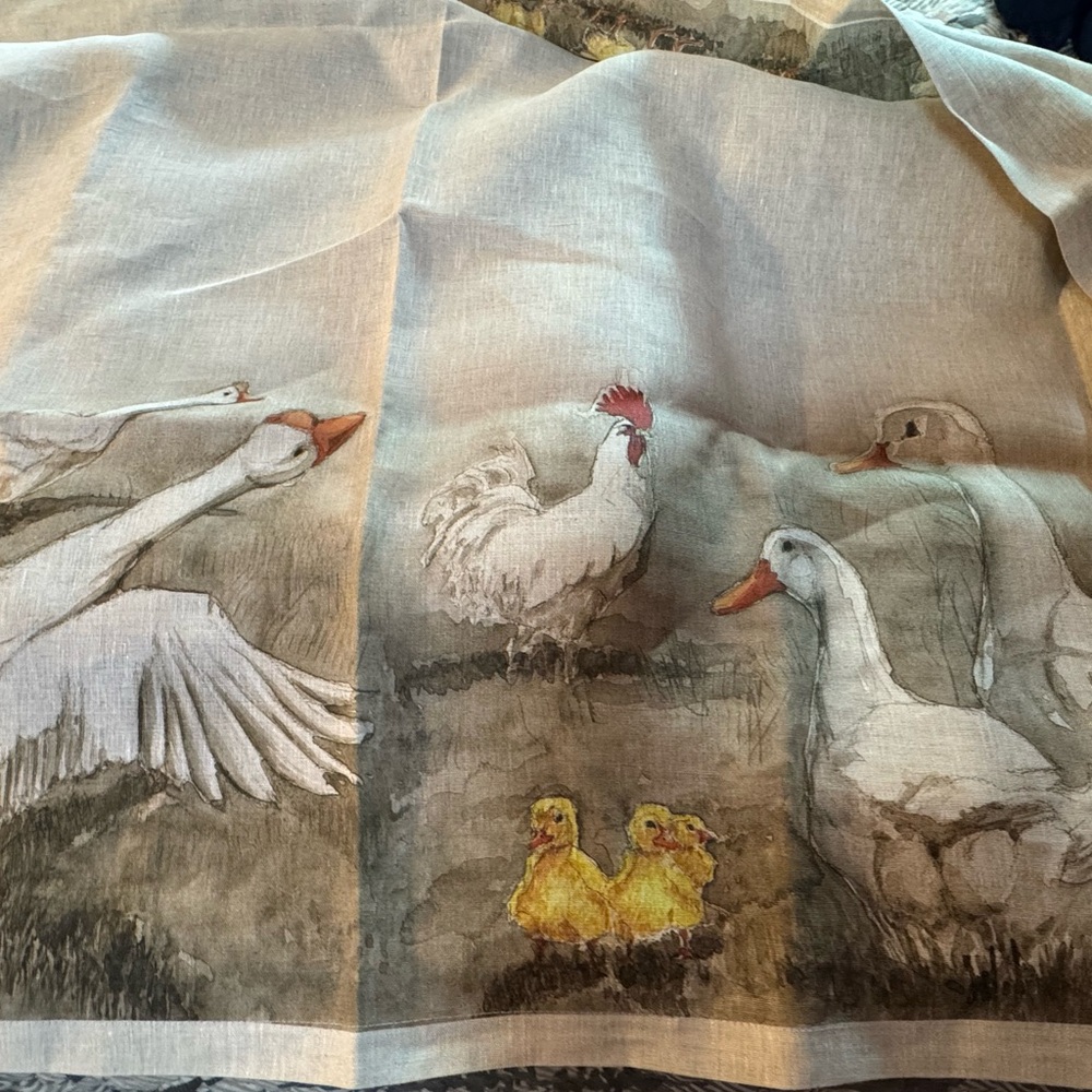 Williams Sonoma Linen 70^108 Tablecloth